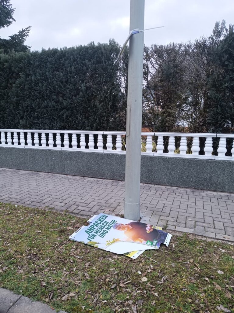Zerstörte Wahlplakate – und warum wir trotzdem weitermachen